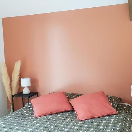 Studio Cosy, Centre Historique Malestroit Apartment Luaran gambar